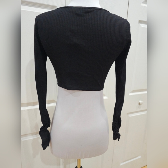 Dolls Kill Poster Grl Nothing But Trouble Henley Lounge Black Snap Top XS S - Picture 5 of 7